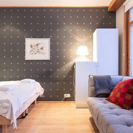 Cozy 1 Bedroom Apt And Free Parking By The Railway Station Oulu Ngoại thất bức ảnh